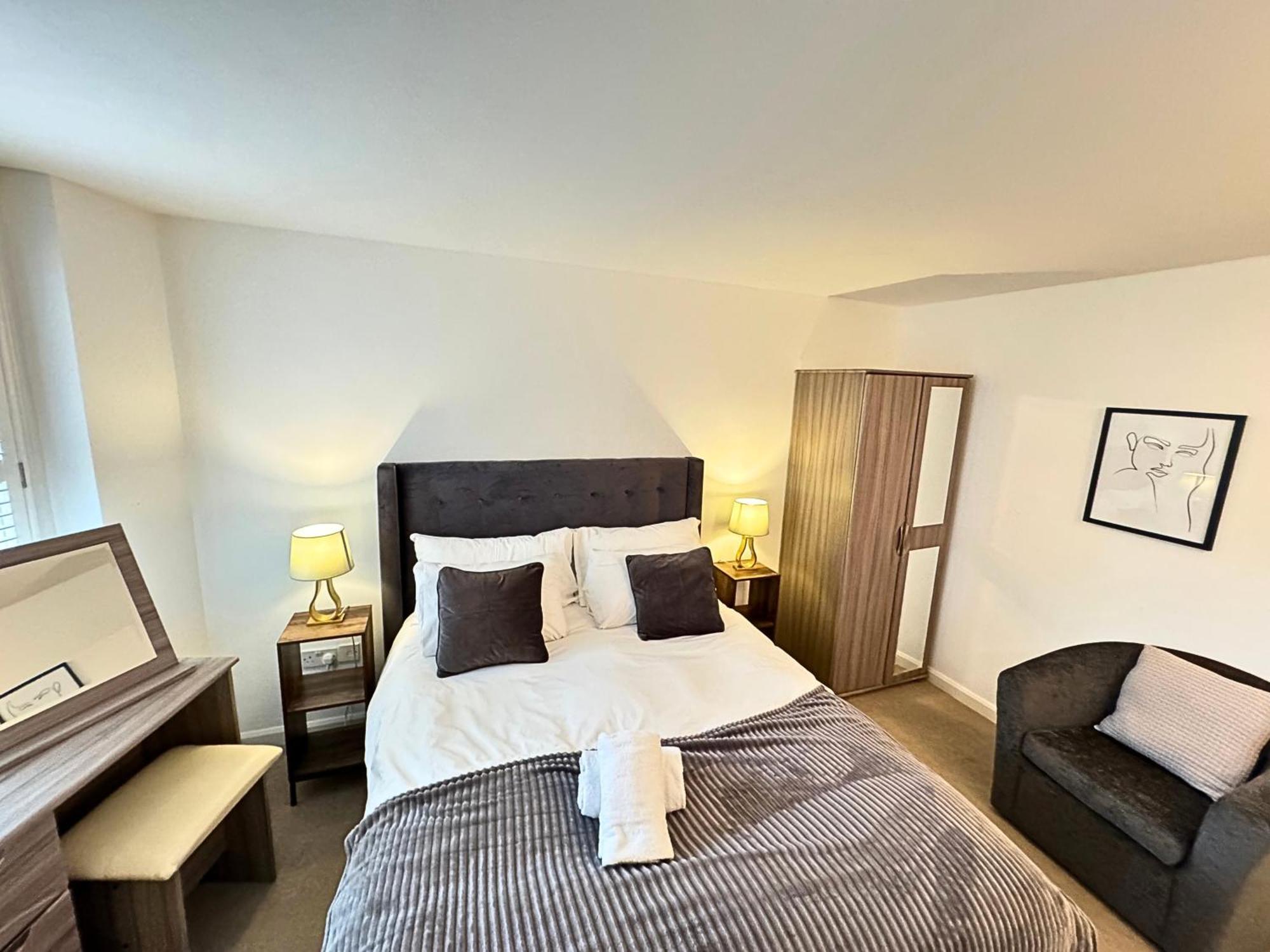 The Heart Of Kensington Mews - 3 Bedrooms House-Private Entrance-Hyde Park Walk Away-Green Park 9 Minutes Underground- The Best Of London With Glamour Of Kensington Zewnętrze zdjęcie